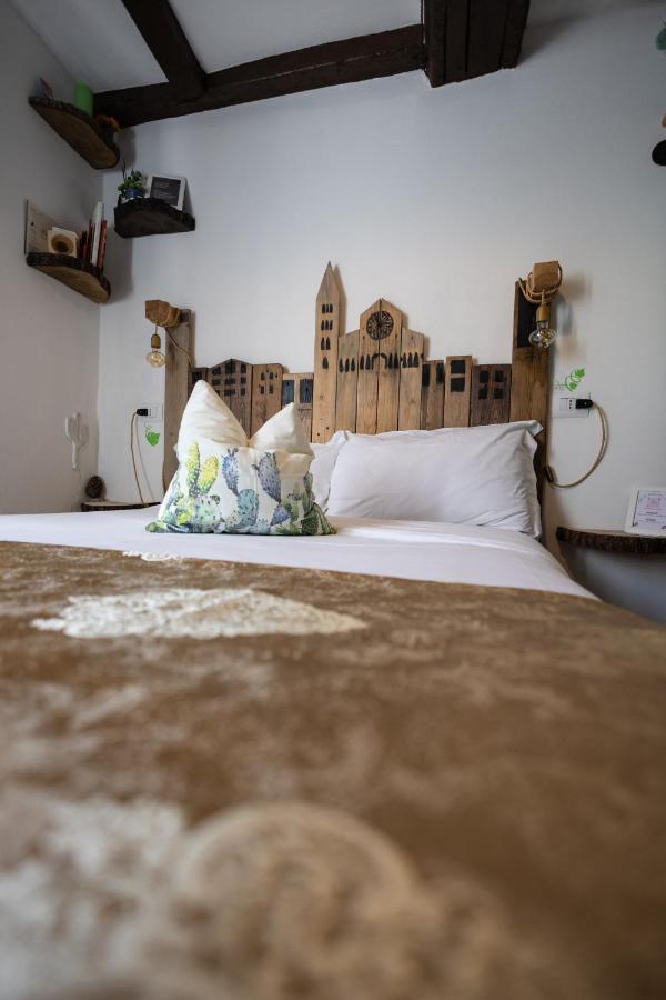La Pomposa Del Teatro Hotell Modena Eksteriør bilde